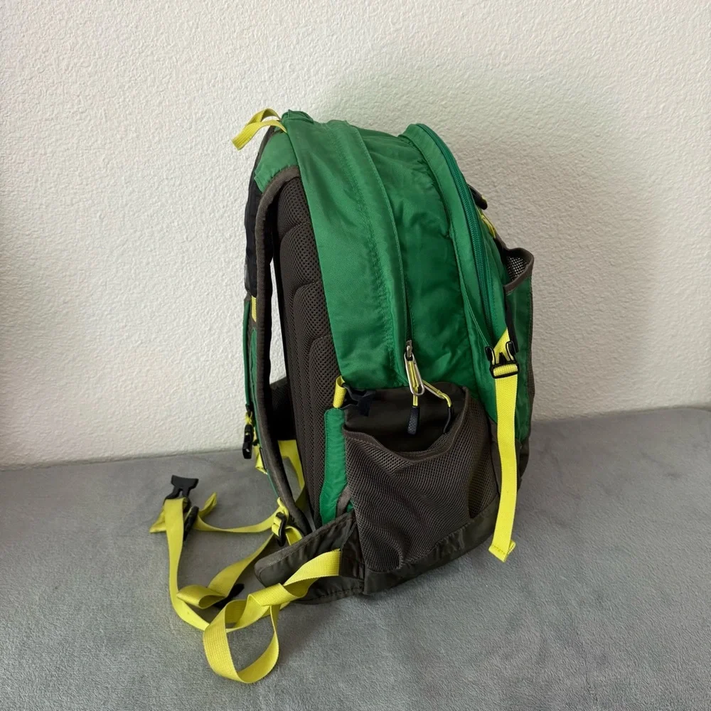 The North Face Recon Legacy Model Green, black Yellow Backpack Daypack Bag